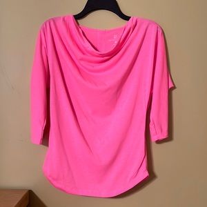 New York and Co. Excellent condition great color blouse